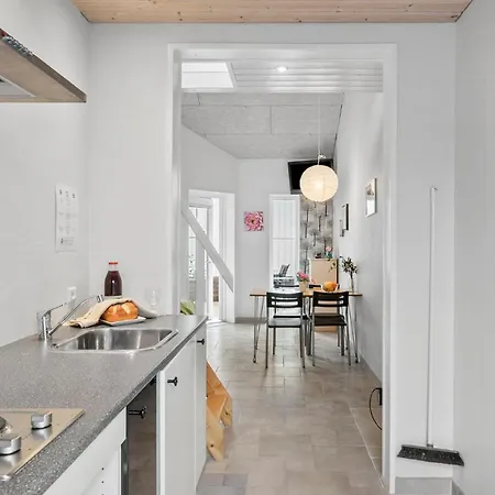 Stunning In Vaeggerlose