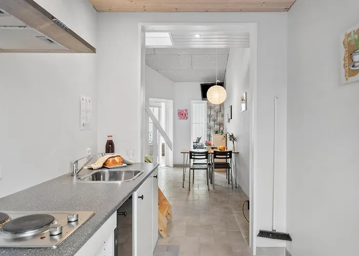 Stunning In Vaeggerlose